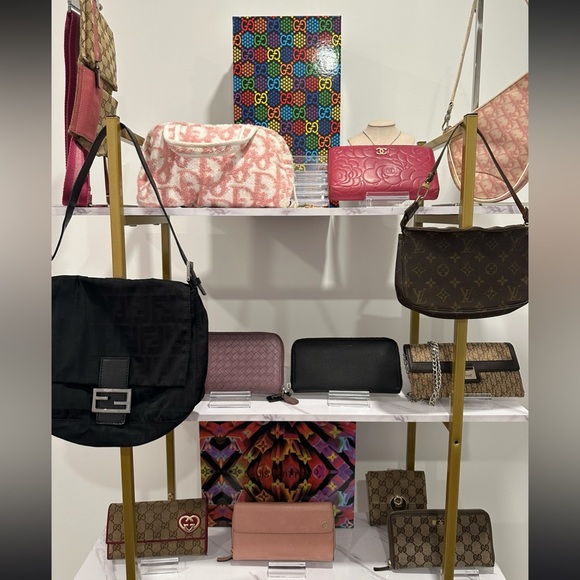 LIVE SHOW UPDATES - Picture 4 of 7